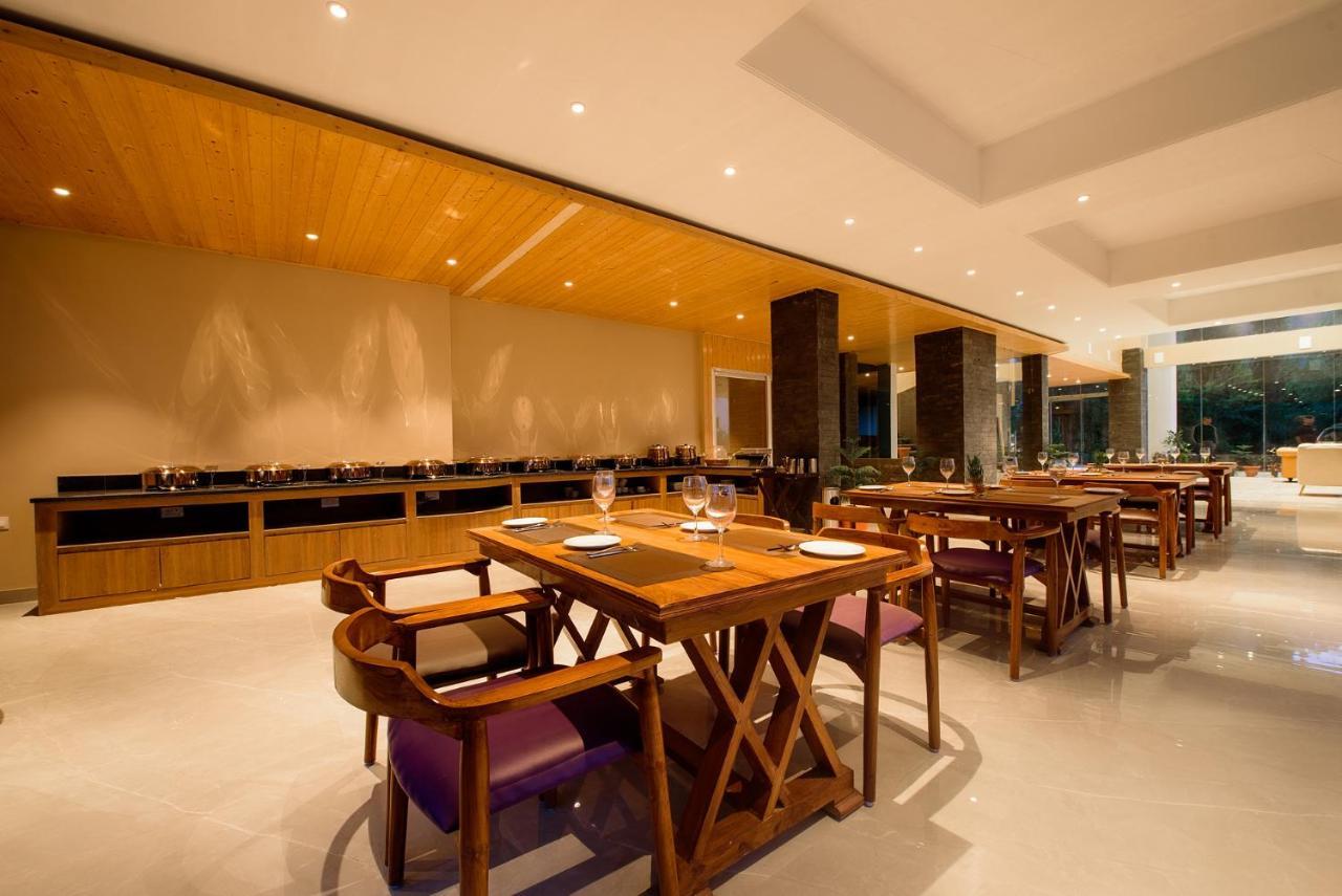 Naturevilas Sarovar Portico - Centrally Heated Маналі Екстер'єр фото